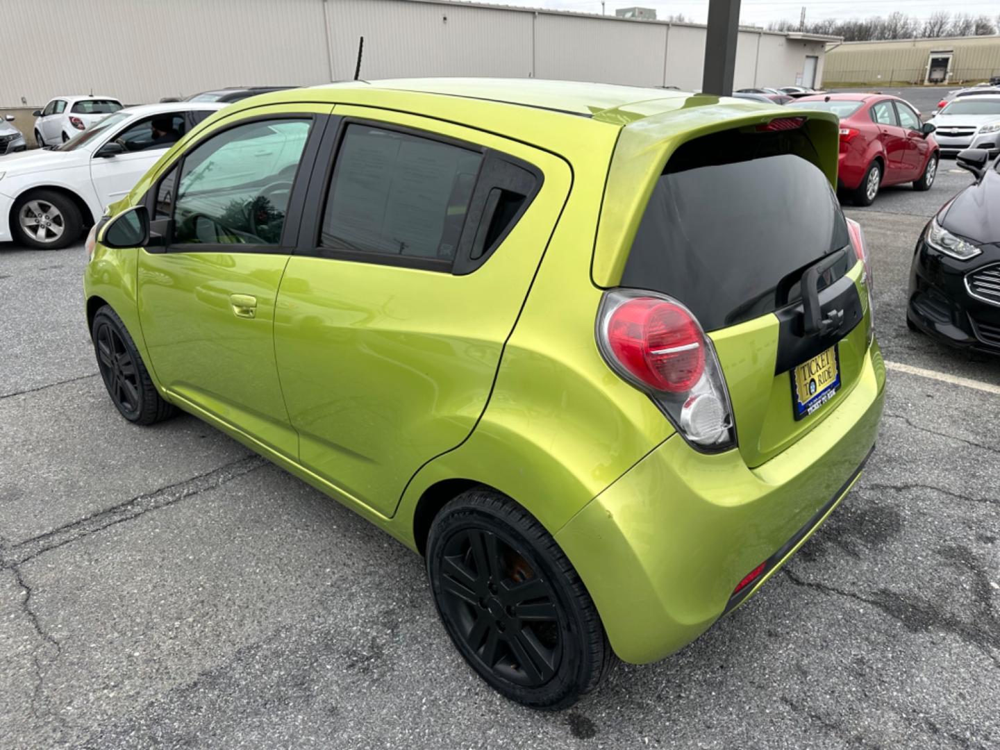 2013 GREEN* Chevrolet Spark 1LT Manual (KL8CC6S91DC) with an 1.2L L4 16V DOHC engine, 5-Speed Manual transmission, located at 1254 Manheim Pike, Lancaster, PA, 17601, (717) 393-9133, 40.062870, -76.323273 - Photo#6